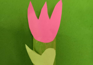 Tulipany wykonane z nieużytków
