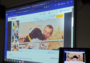 Dzieci oglądają "Sniadanie z PSYjaciółmi". Temat: Psie treningi to fajna zabawa.