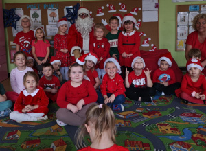 Odwiedziny Mikołaja w grupie niebieskiej