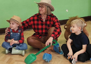 Karnawałowe zabawy z najbliższymi.