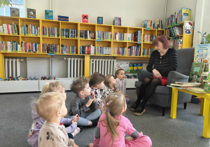 Dzieci w czasie zajęć edukacyjnych