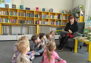 Dzieci w czasie zajęć edukacyjnych