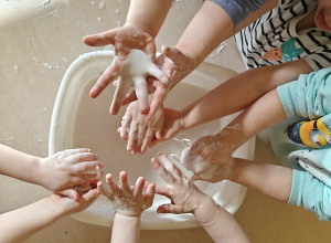 Zabawy sensoryczne i badawcze