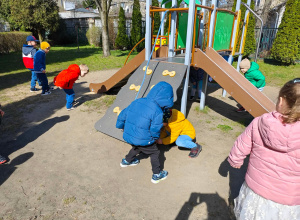 Gdzie zajączek ukrył czekoladowe jajeczka?