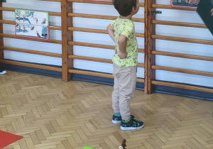 Dzieci podczas quizu "Bezpiecznie się bawimy".