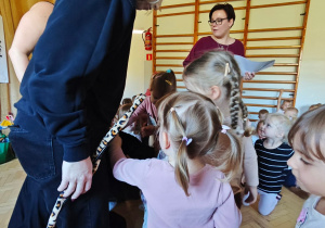 Dzieci integrują się z Felicją.