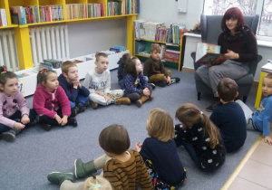 Dzieci z grupy II w Bibliotece