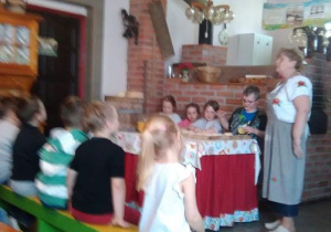 Dzieci z gr. IV na wycieczce w Konarzewie