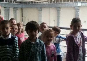 Dzieci z gr. II zwiedzają kulisy Teatru Wielkiego