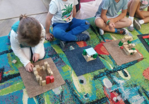 Dzieci z gr. II projektują swój dom