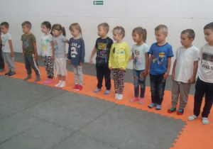 Dzieci z gr. II na zajęciach karate