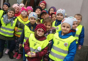Dzieci z gr. II na wycieczce na ul. Piotrkowskiej